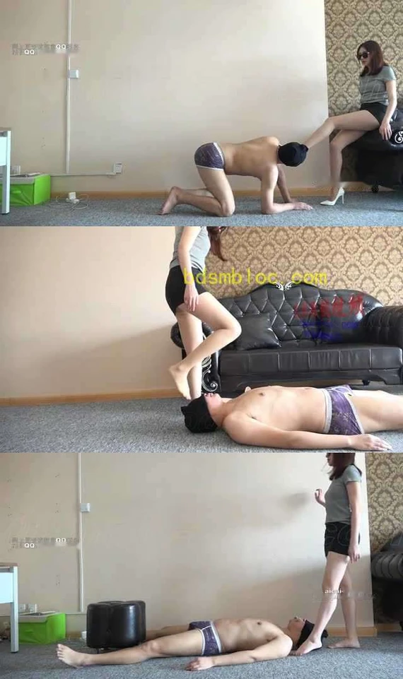 【小妮女主】肉丝白色细高跟践踏+残酷插嘴调教
