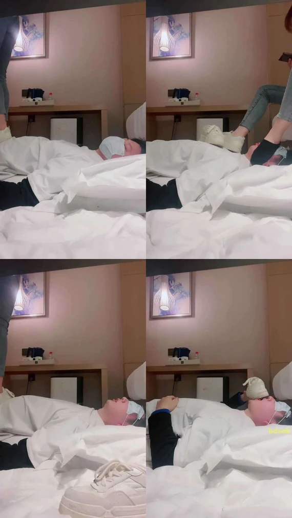【筱七S】小白鞋黑船袜踩狗