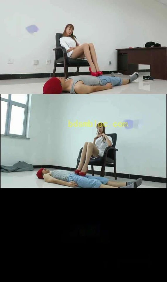 【小黑屋】00后女主剧情！刁难我的上司要跪在我脚下！
