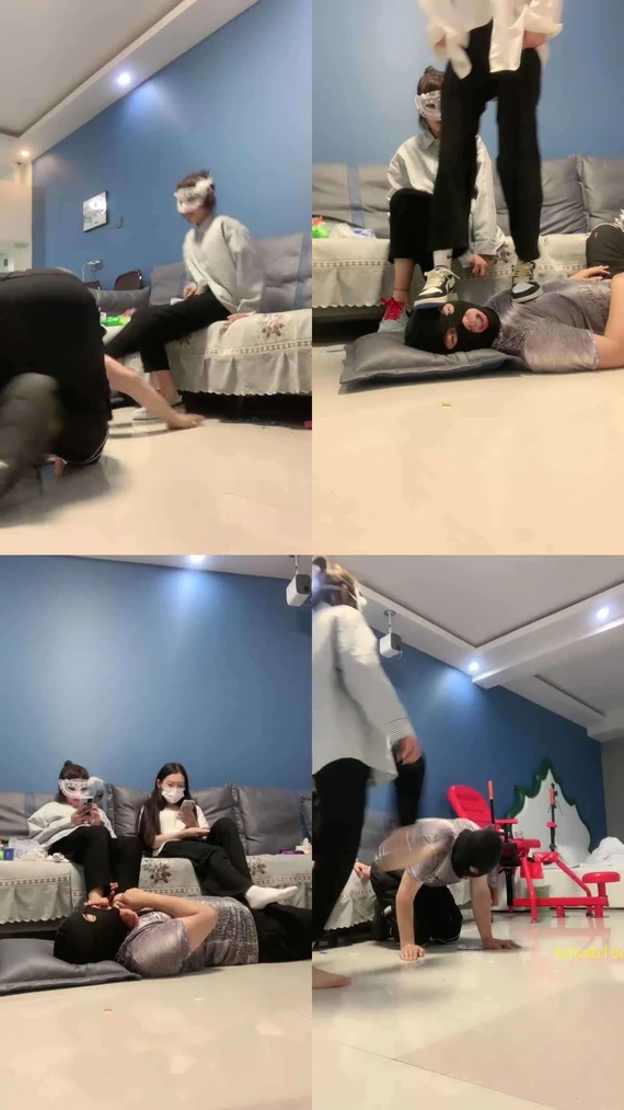 【嘟嘟S】双S学生妹白袜脚踩狗