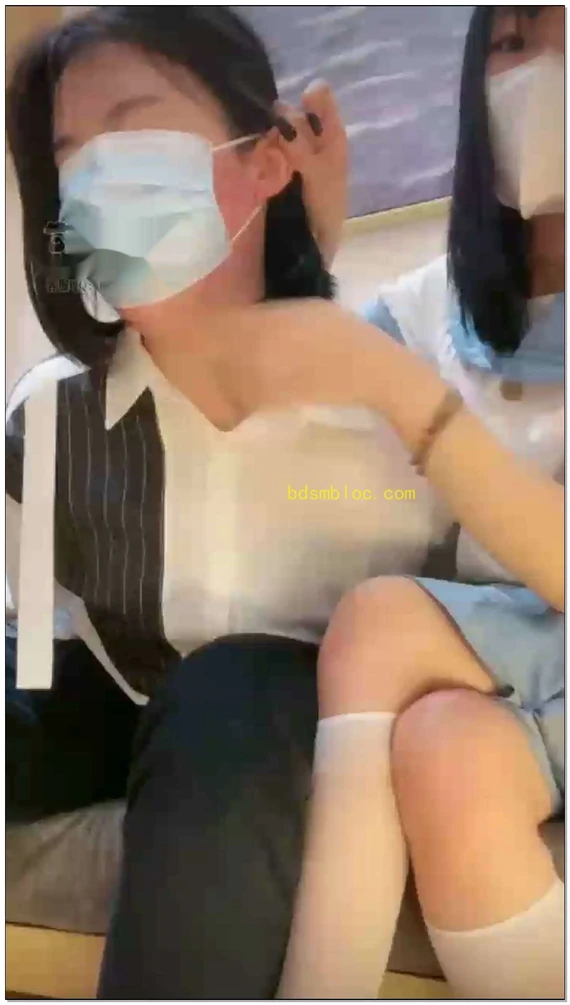 【小痴大人】女女，亲口开发耳光