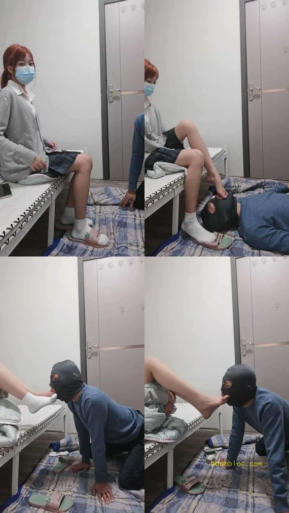 【小亿S】素人学生主白袜调-裸足白袜脚深喉