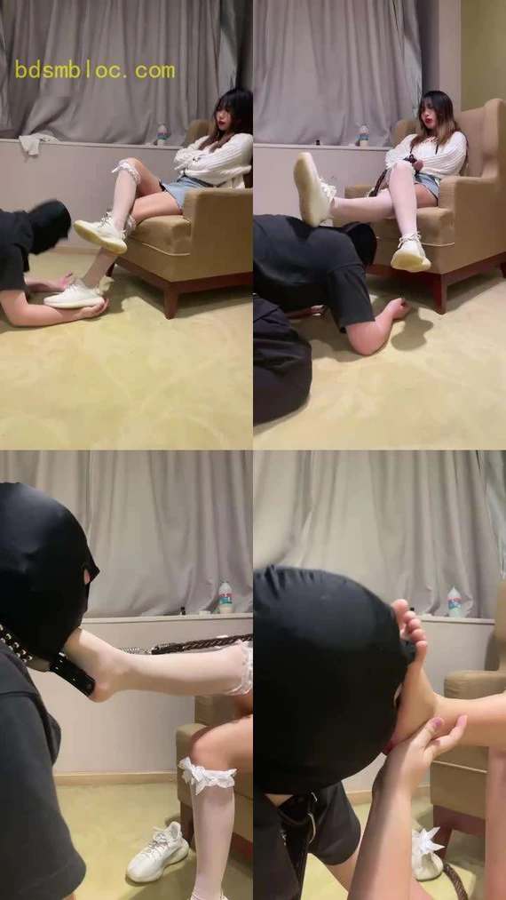 【关关】御姐椰子鞋白丝羞辱奶狗