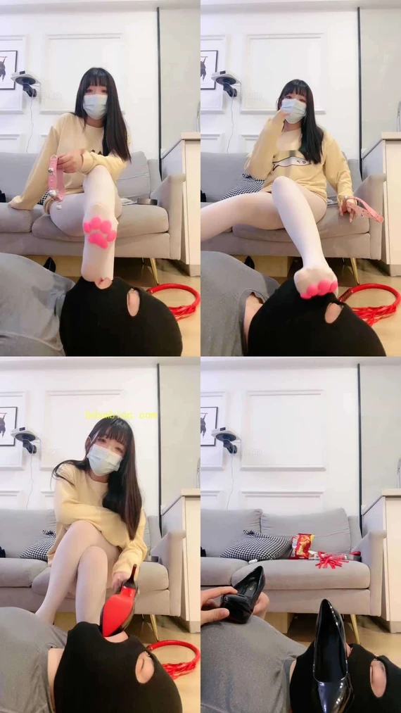 【优里】可爱白丝美腿踩哥哥